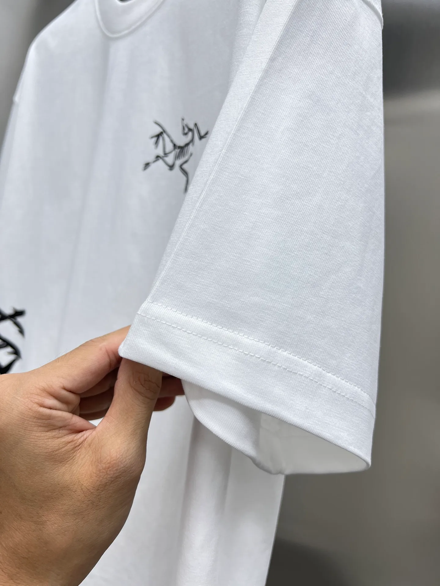 arcteryx🌟New Arrival T T Hot Sale 99 🐎🐎Size：S-XXL Black White 2 Size S 110 54 69 21 M 114 56 71 22 L 118 58 73 22 XL 122 60 75 23 2XL 126 62 77 23